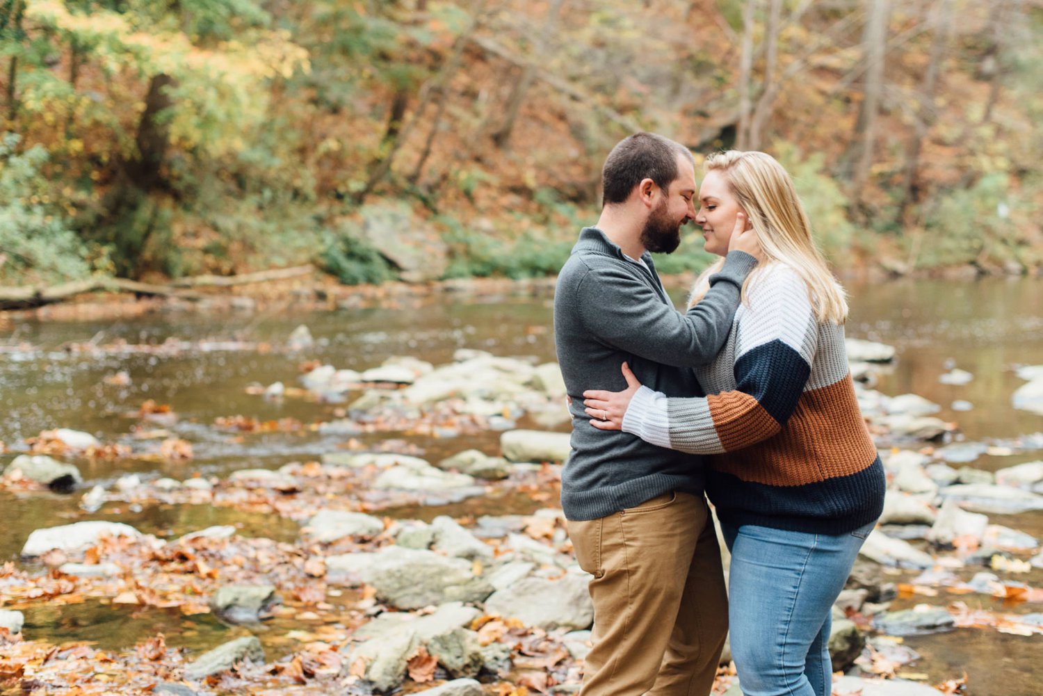 Samantha + Brandon - Wissahickon Engagement Session - Philadelphia Wedding Photographer - Alison Dunn Photography photo