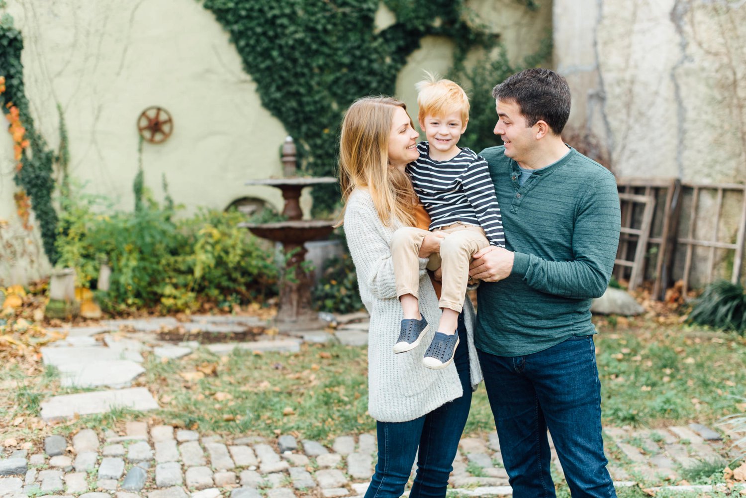 Fishtown Mini-Sessions - Philadelphia Family Photographer - Alison Dunn Photography photo