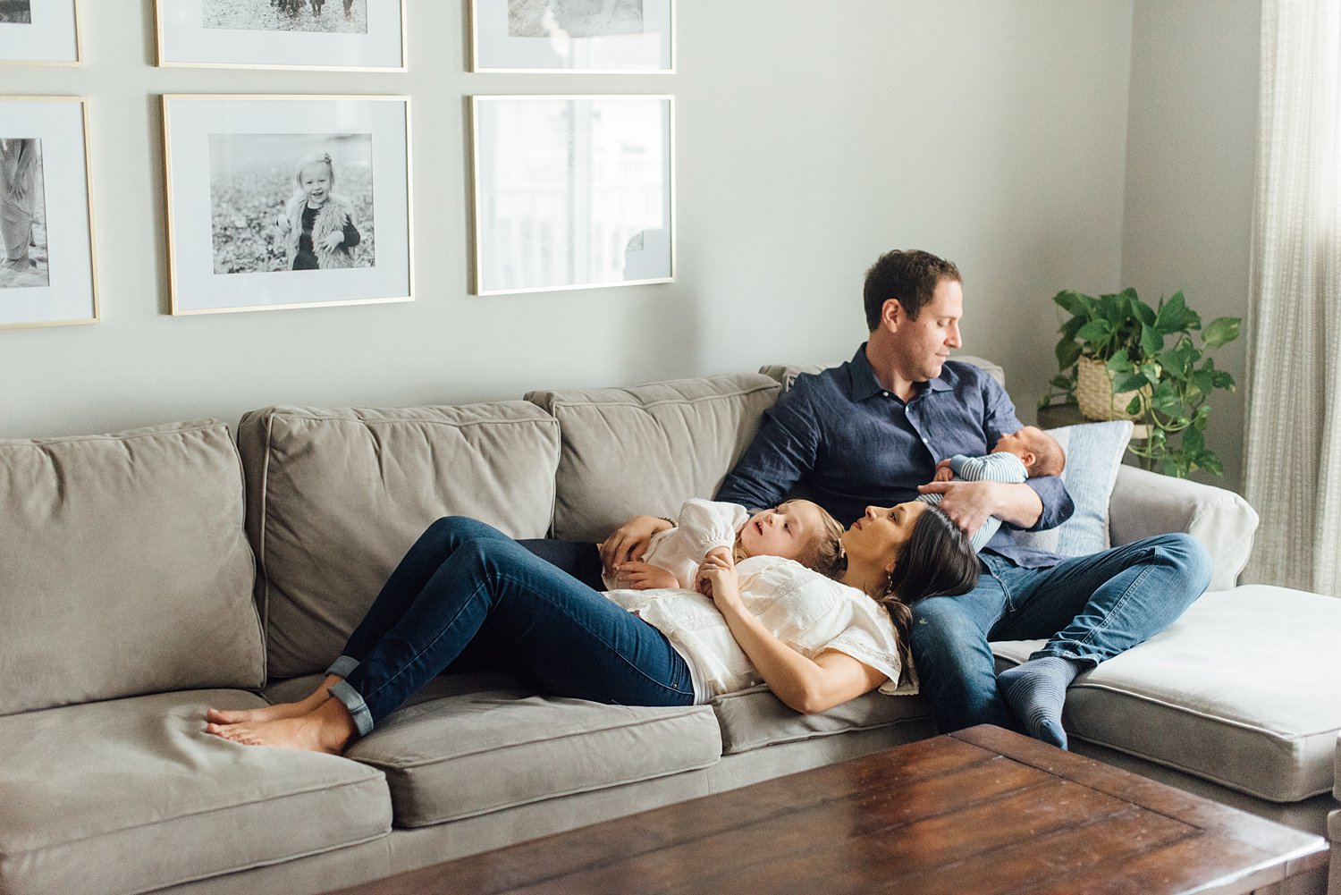 Sporer Family - Fishtown Newborn Session - Philadelphia Family Photographer - Alison Dunn Photography photo