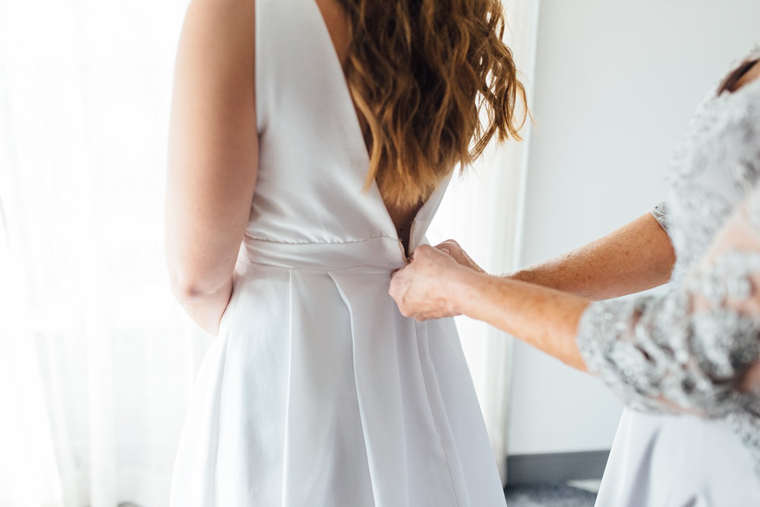 Jen + Tyler - Marriott Old City Wedding - Philadelphia Wedding Photographer - Alison Dunn Photography photo