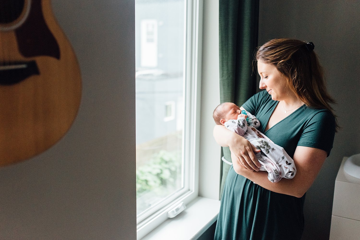 Le Family - Fishtown Newborn Session - Philadelphia Lifestyle Family Photographer - Alison Dunn Photography photo