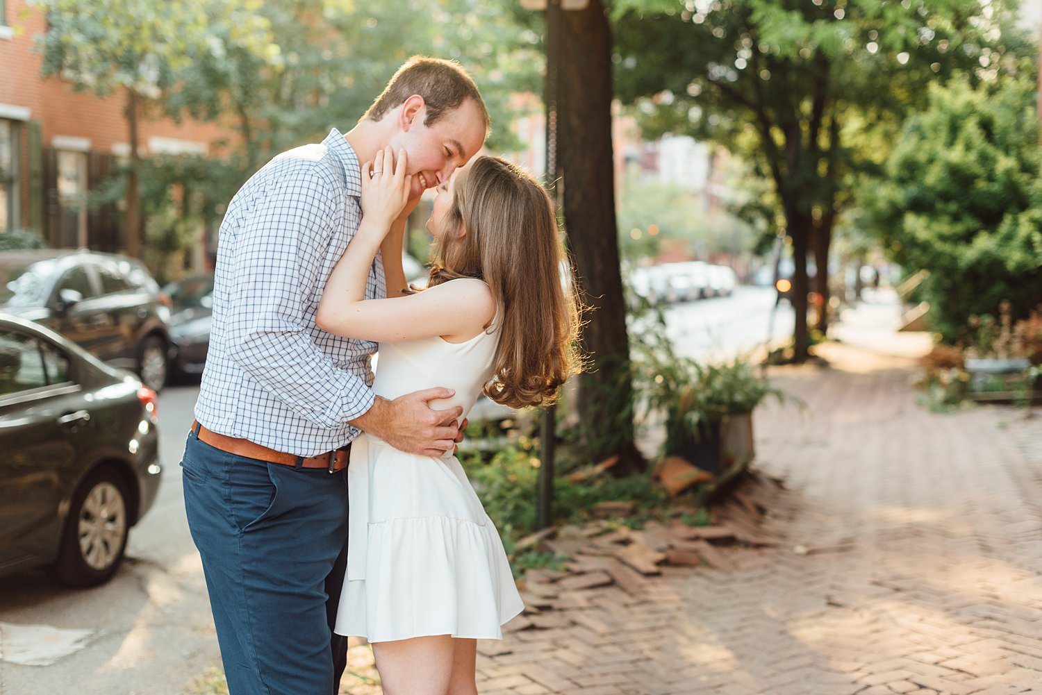 Hallie + Andrew - Fitler Square Engagement Session - Maryland Engagement Photographer - Alison Dunn Photography photo