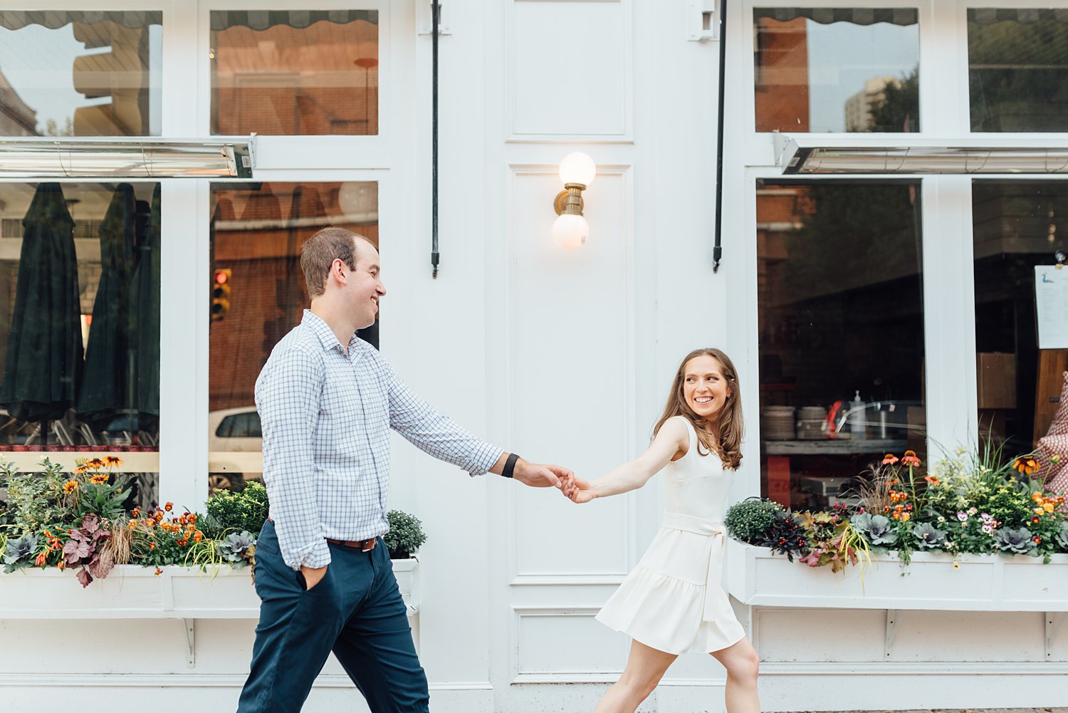 Hallie + Andrew - Fitler Square Engagement Session - Maryland Engagement Photographer - Alison Dunn Photography photo