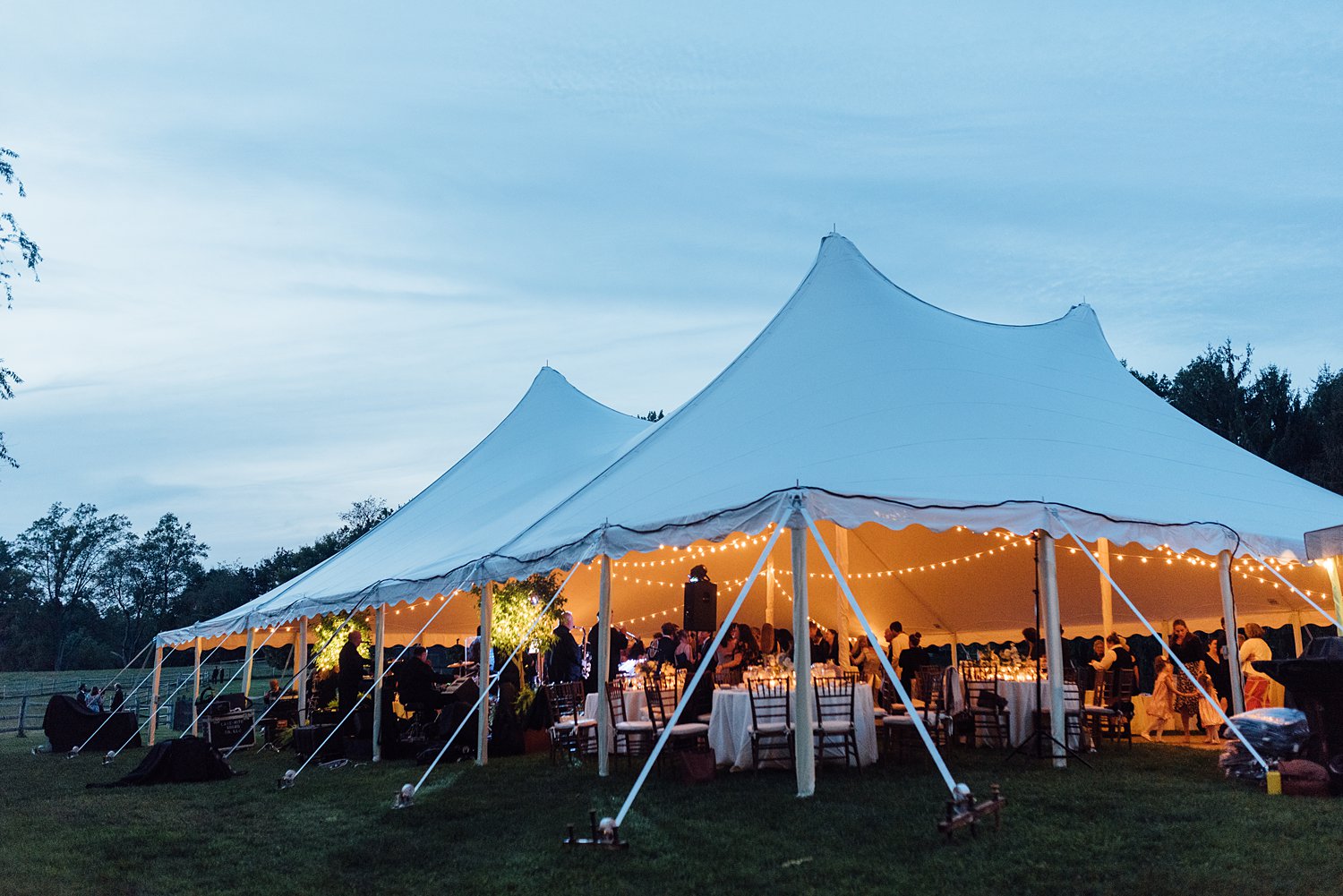 Susannah + George - Vicmead Hunt Club Wedding - Maryland Wedding Photographer - Alison Dunn Photography photo