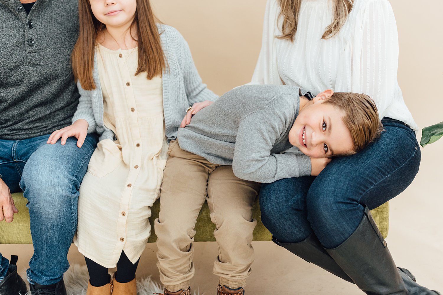 Holiday Mini-Sessions - Olney Family Photographer - Alison Dunn Photography - Stenton Studio photo