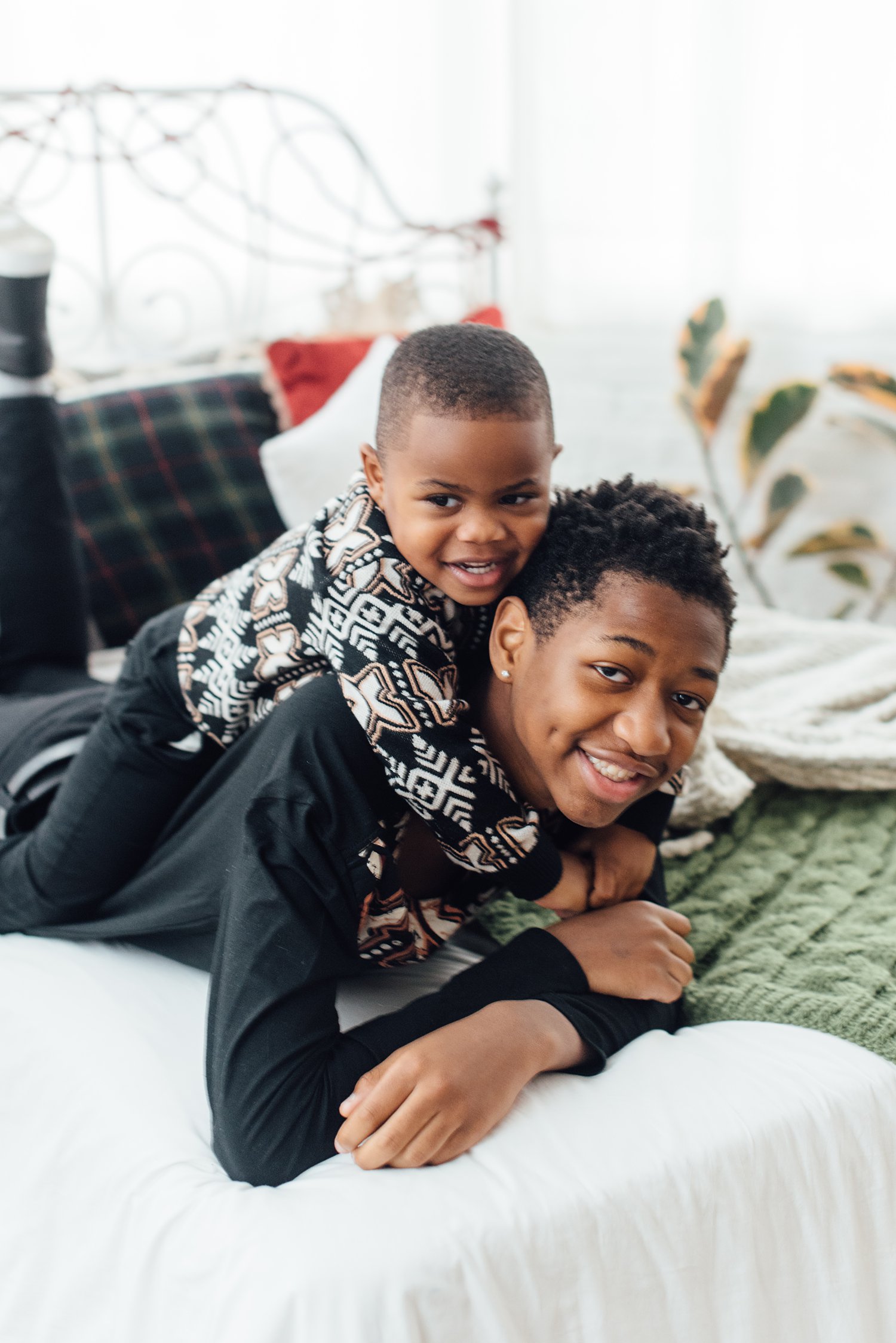 Christmas Mini-Sessions - Olney Family Photographer - Alison Dunn Photography - Stenton Studio photo