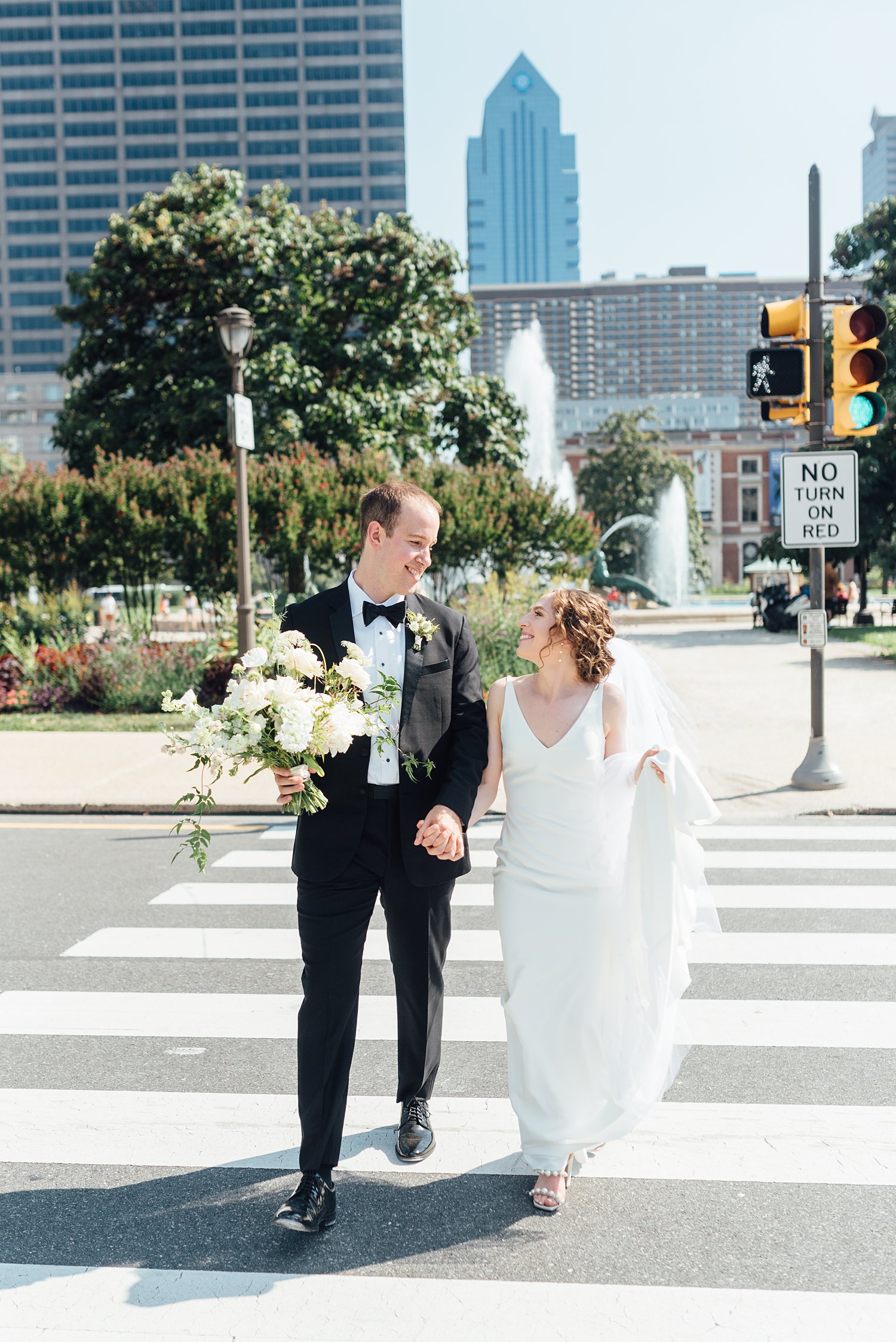 Hallie + Andrew - Parkway Free Library Wedding - Philadelphia wedding photographer - Alison Dunn Photography