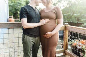 Holly + Michael - Takoma Park Maternity Session - Maryland Family Photographer - Alison Dunn Photography