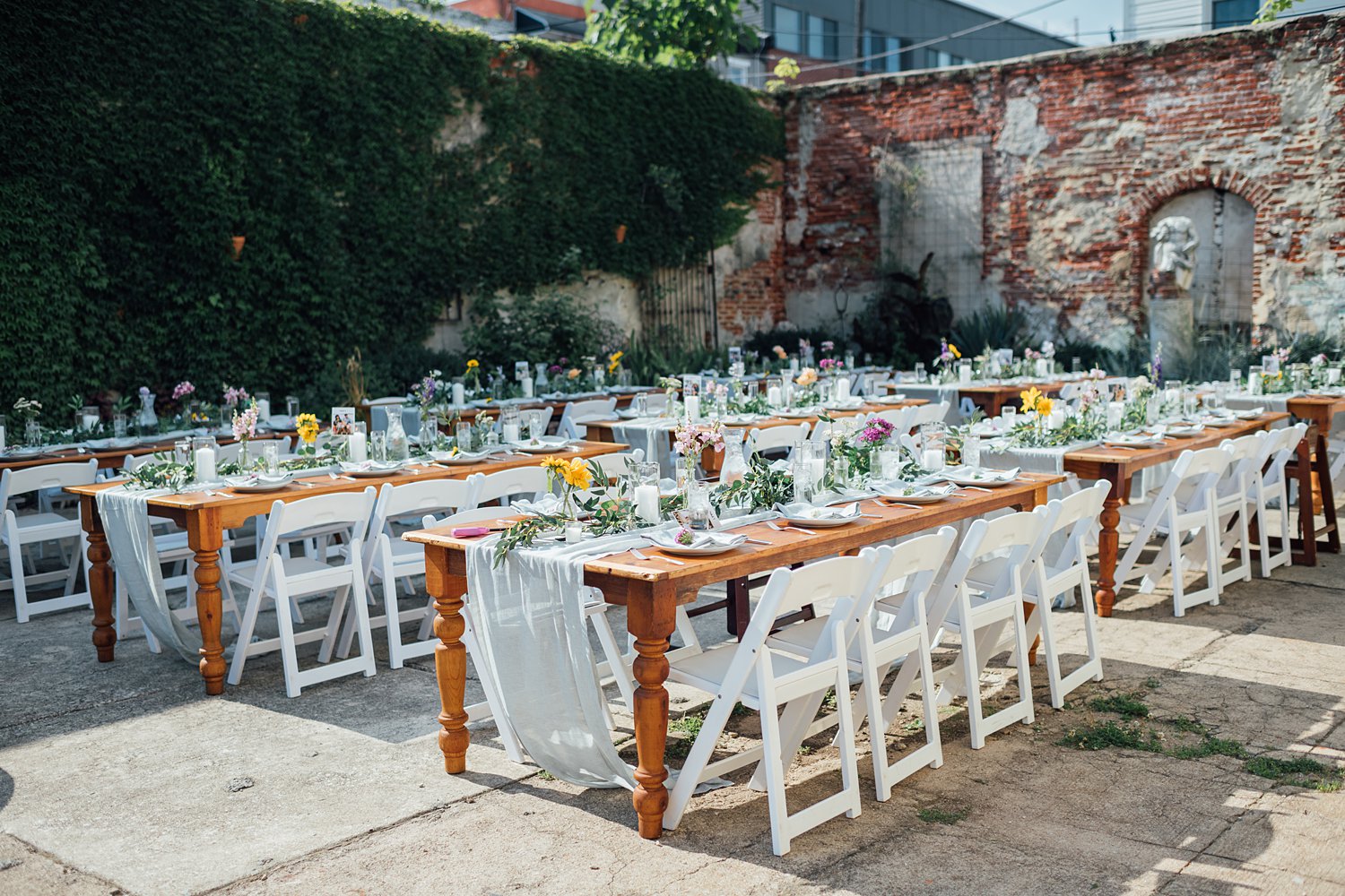 Anniversary Party - Sculpture Courtyard - Philadelphia Family Photographer - Alison Dunn Photography photo