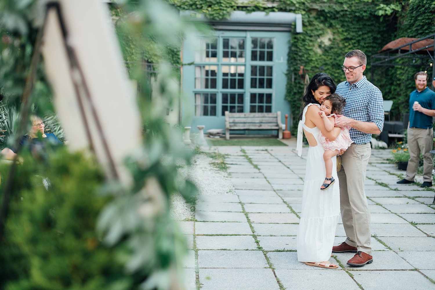 Anniversary Party - Sculpture Courtyard - Philadelphia Family Photographer - Alison Dunn Photography photo