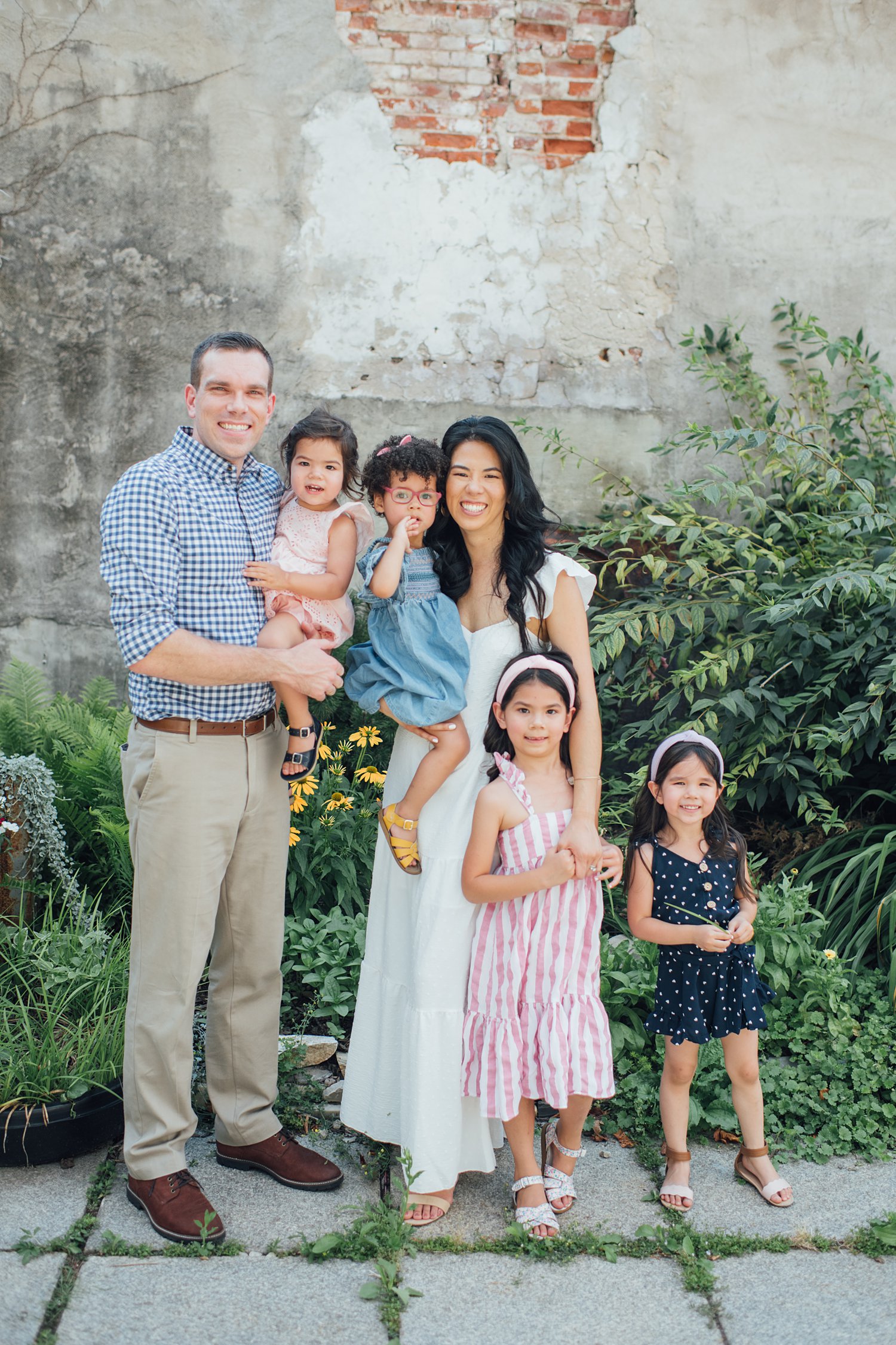 Anniversary Party - Sculpture Courtyard - Philadelphia Family Photographer - Alison Dunn Photography photo