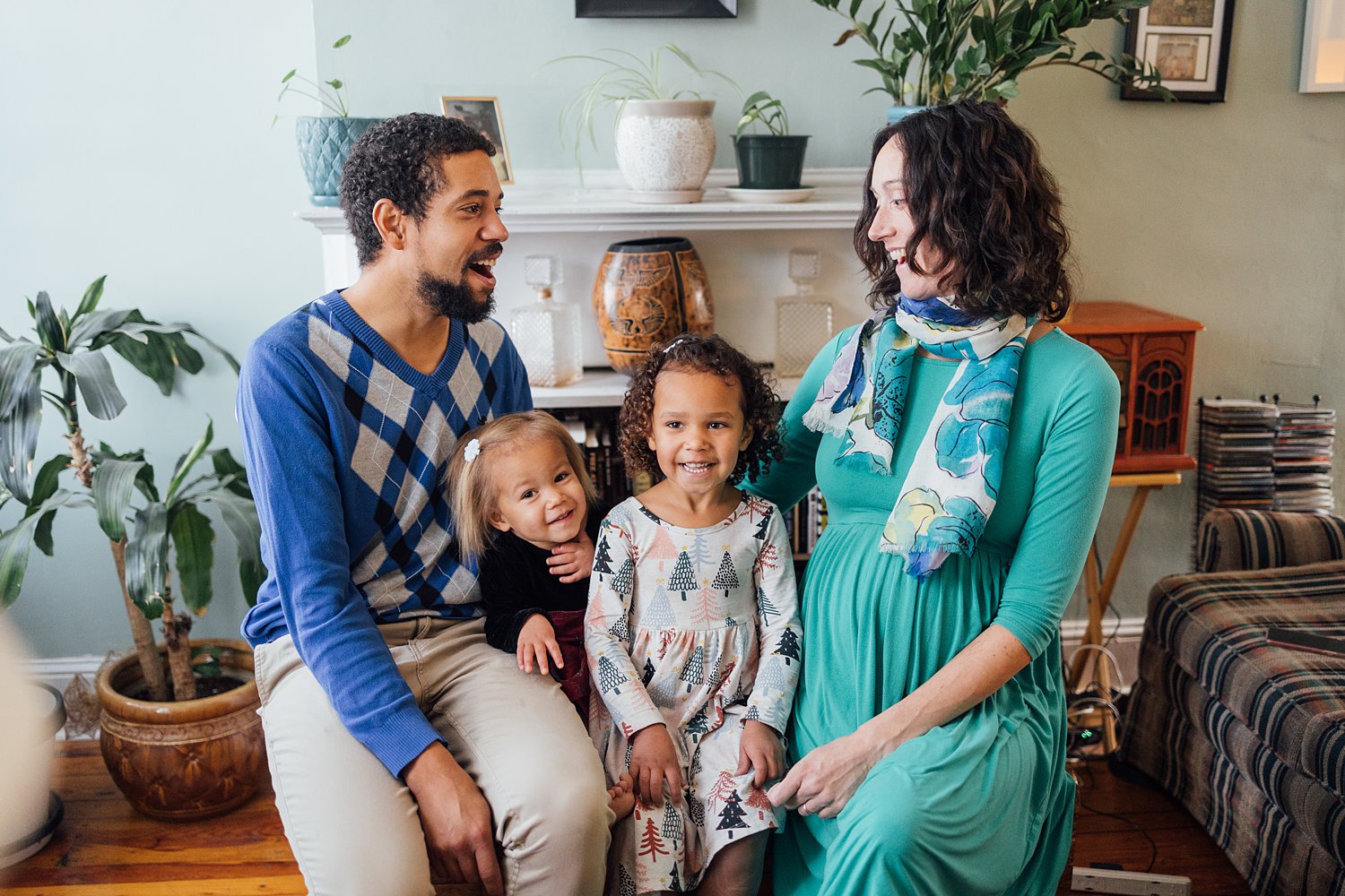 The Spieglers - Port Richmond Family Session - Philadelphia Family Photographer - Alison Dunn Photography photo