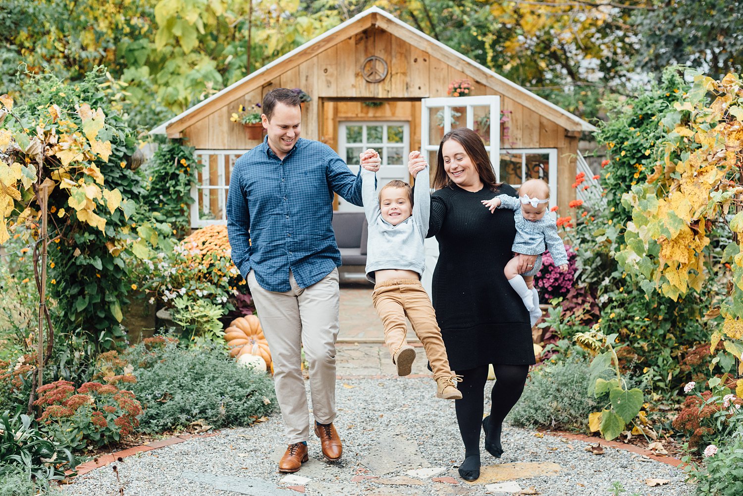 Taproot Greenhouse Mini-Sessions - West Chester Family Photographer - Alison Dunn Photography photo