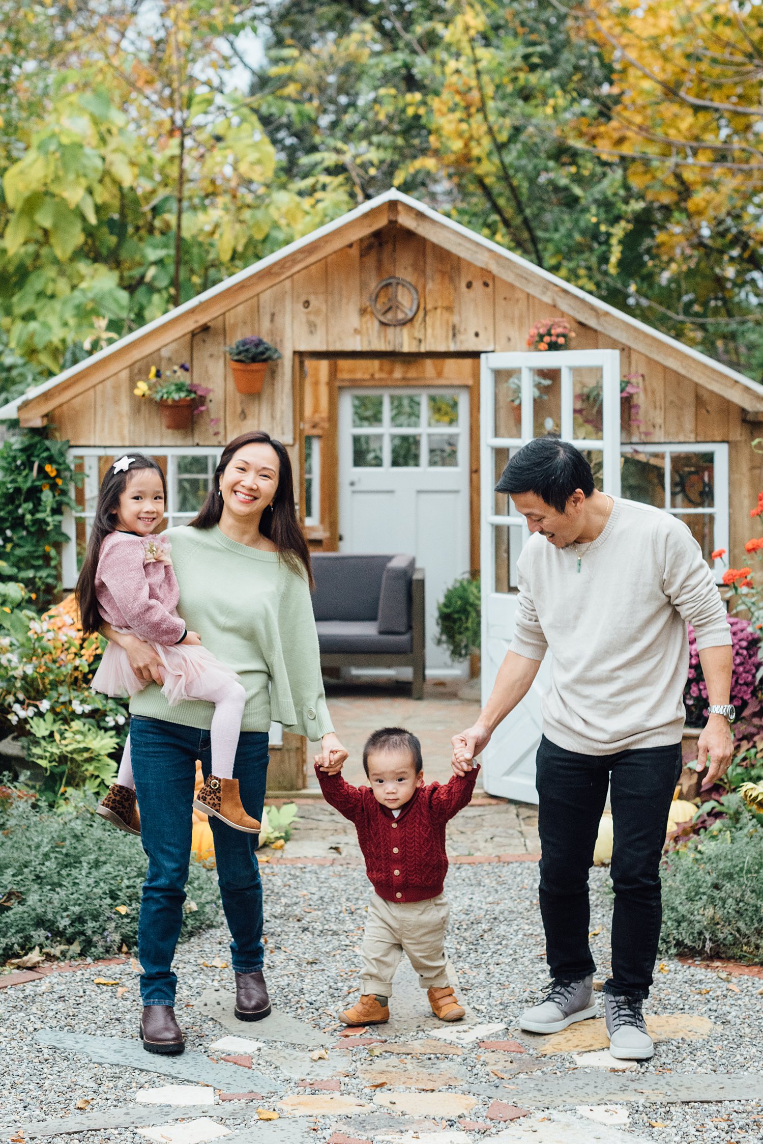 Taproot Greenhouse Mini-Sessions - West Chester Family Photographer - Alison Dunn Photography photo