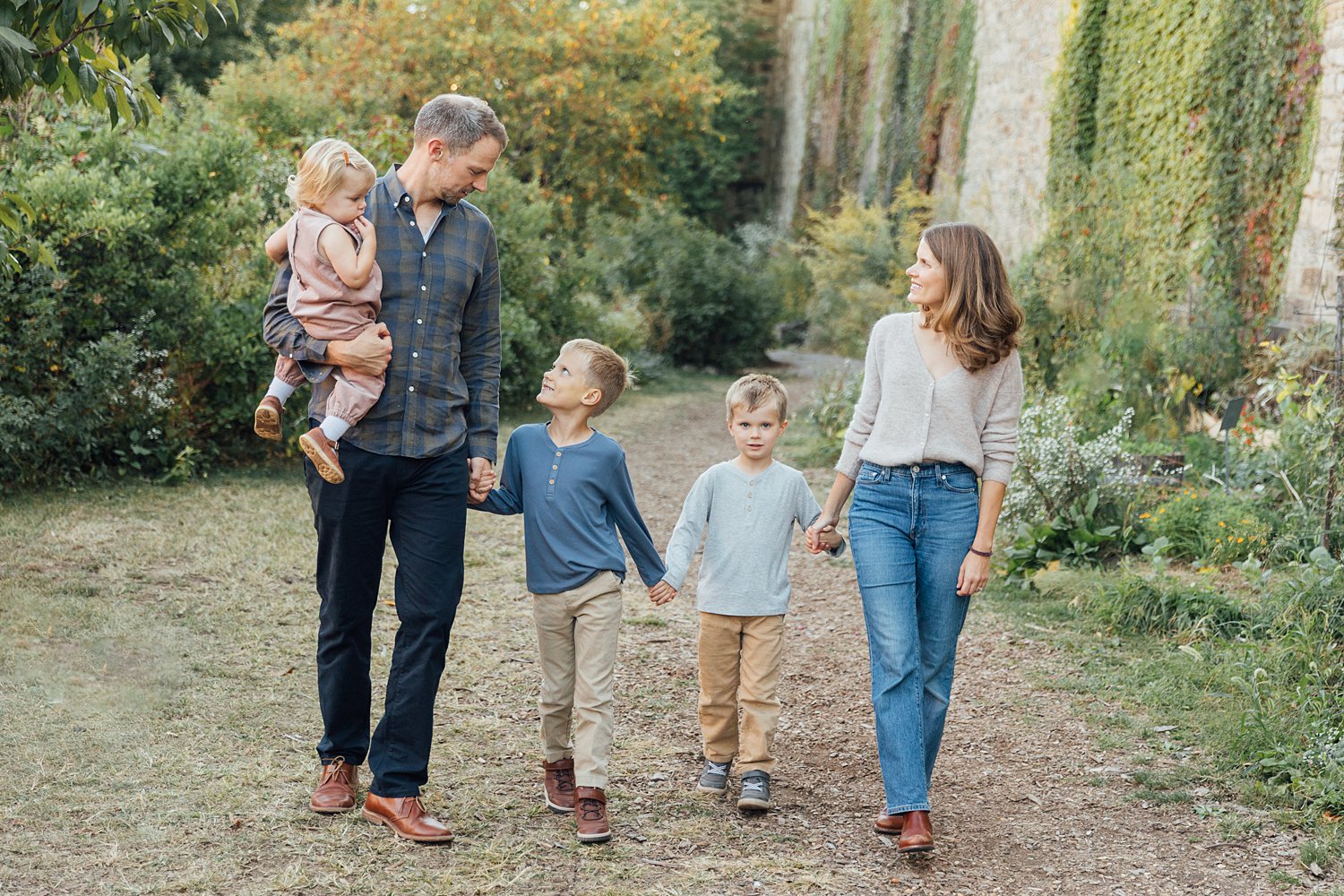 The Tregos - Fairmount Garden Family Session - Philadelphia Family Photographer - Alison Dunn Photography photo