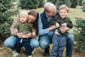 Butler's Orchard Christmas Tree Farm Mini Sessions - Damascus Family Photographer - Alison Dunn Photography photo