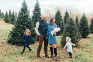 Butler's Orchard Christmas Tree Farm Mini Sessions - Damascus Family Photographer - Alison Dunn Photography photo