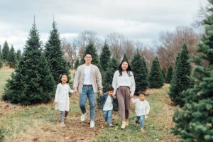 Butler's Orchard Christmas Tree Farm Mini Sessions - Damascus Family Photographer - Alison Dunn Photography photo