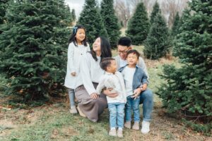 Butler's Orchard Christmas Tree Farm Mini Sessions - Damascus Family Photographer - Alison Dunn Photography photo